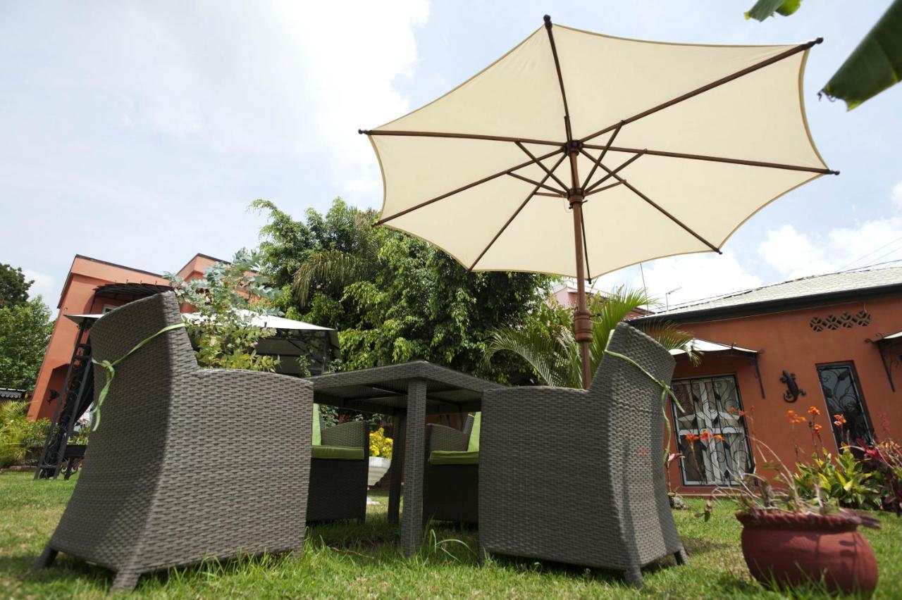 Hotel Green Palace Ivato  Esterno foto