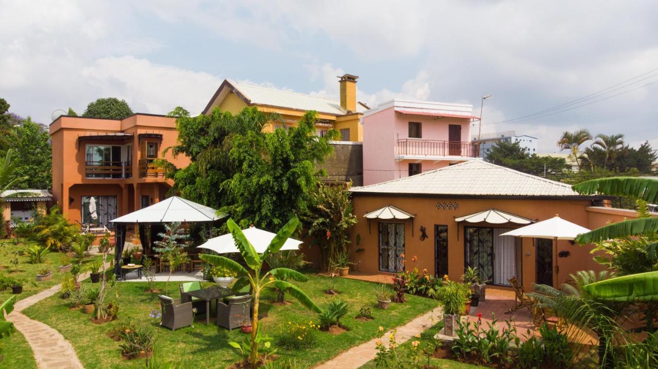 Hotel Green Palace Ivato  Esterno foto